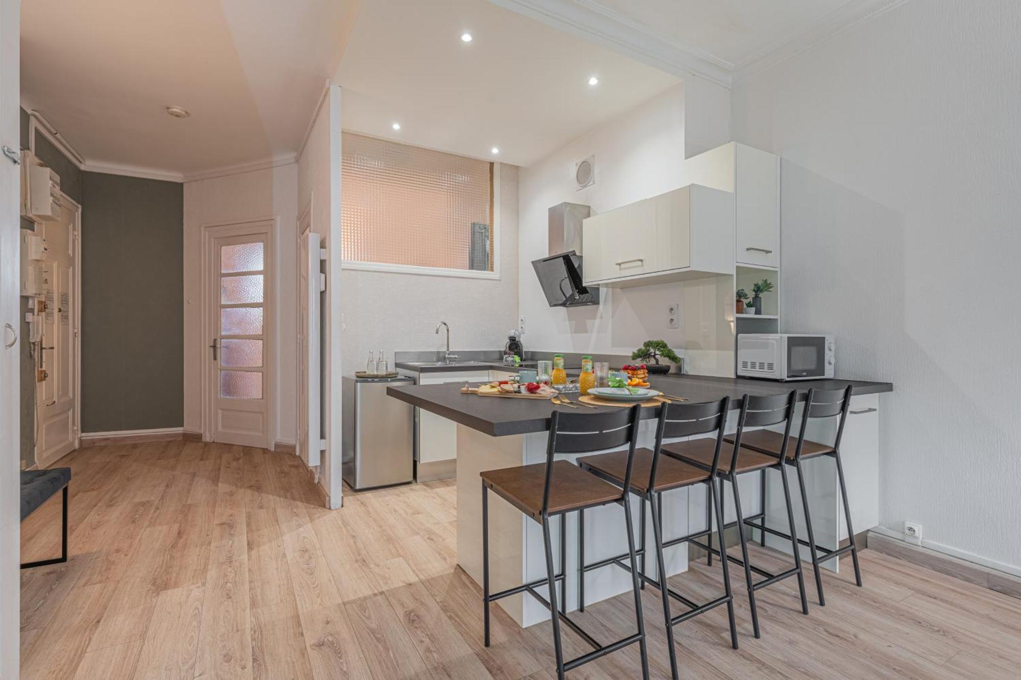 그르노블 Luxury Cinephile - Netflix - 2 Balcons - Garage Prive - Minibar 아파트 외부 사진